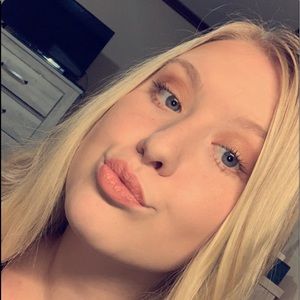 Meet your Posher, Kaylin